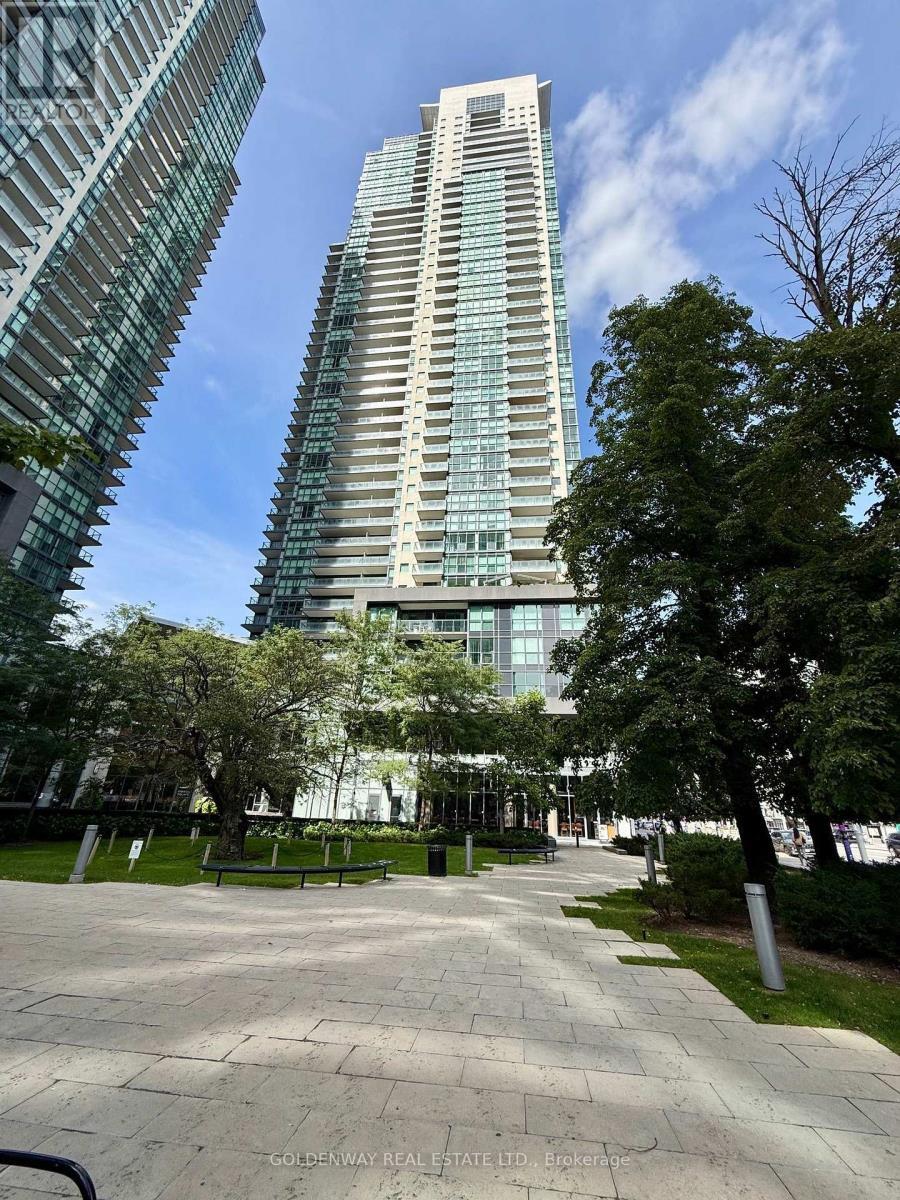 110 - 5168 Yonge Street, Toronto, ON