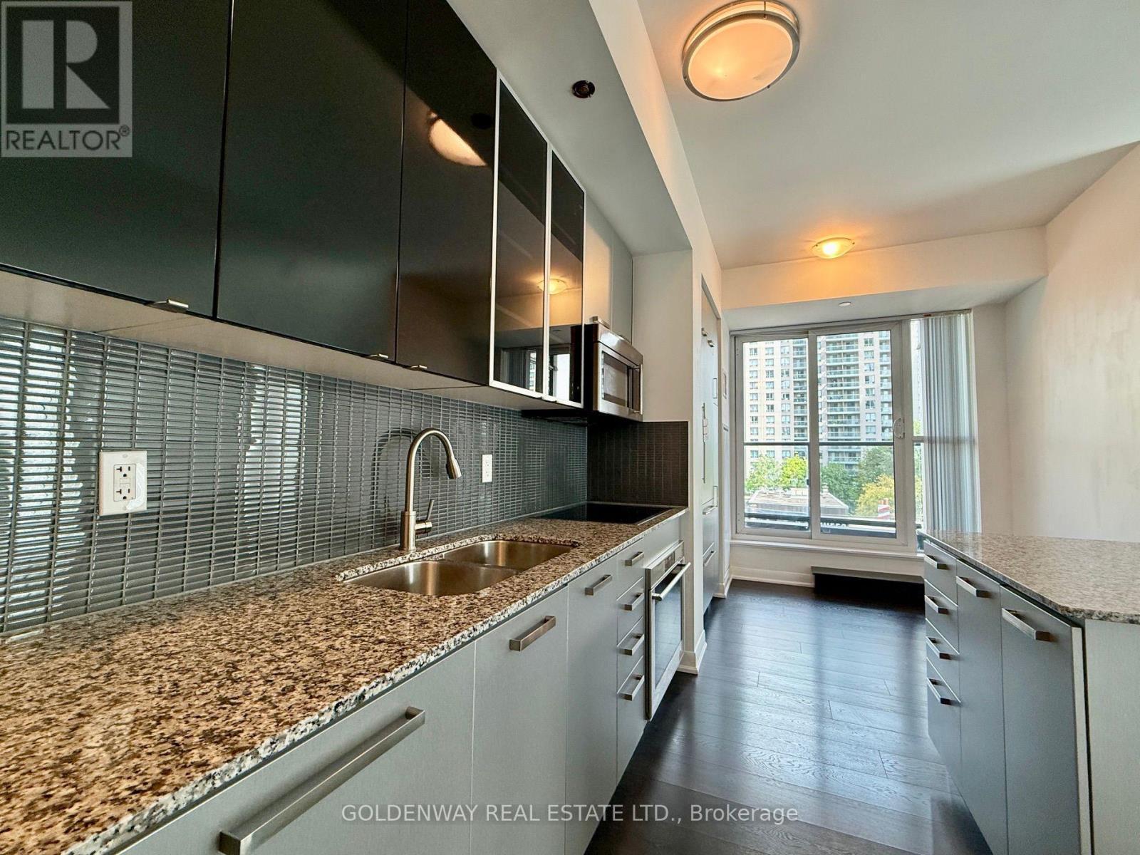 110 - 5168 Yonge Street, Toronto, ON