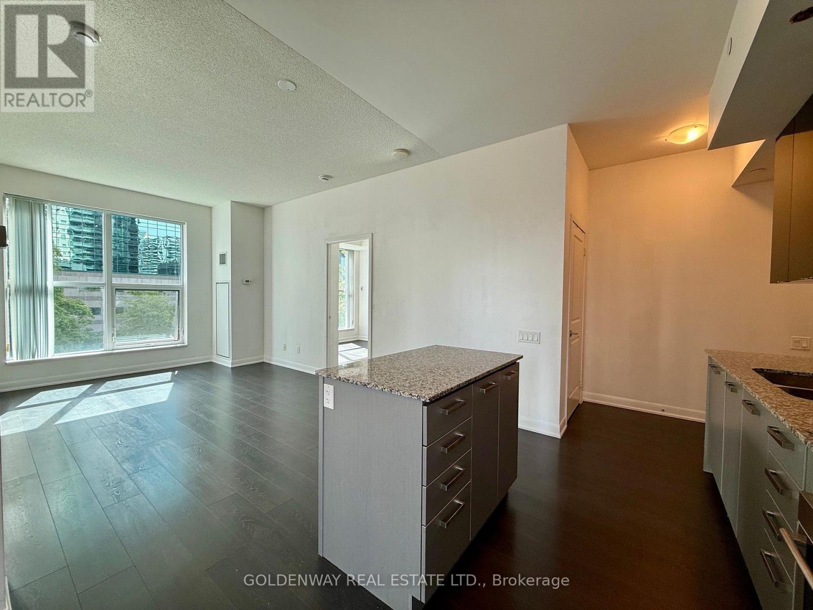 110 - 5168 Yonge Street, Toronto, ON