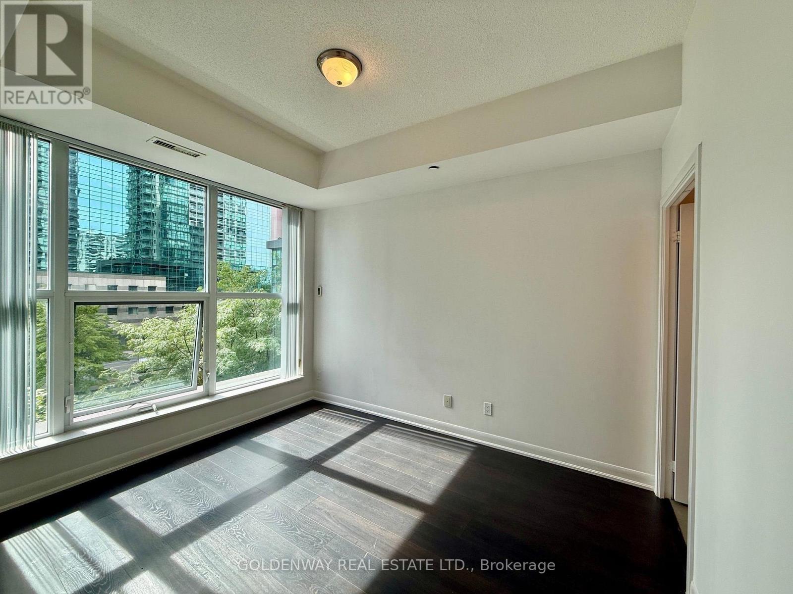110 - 5168 Yonge Street, Toronto, ON