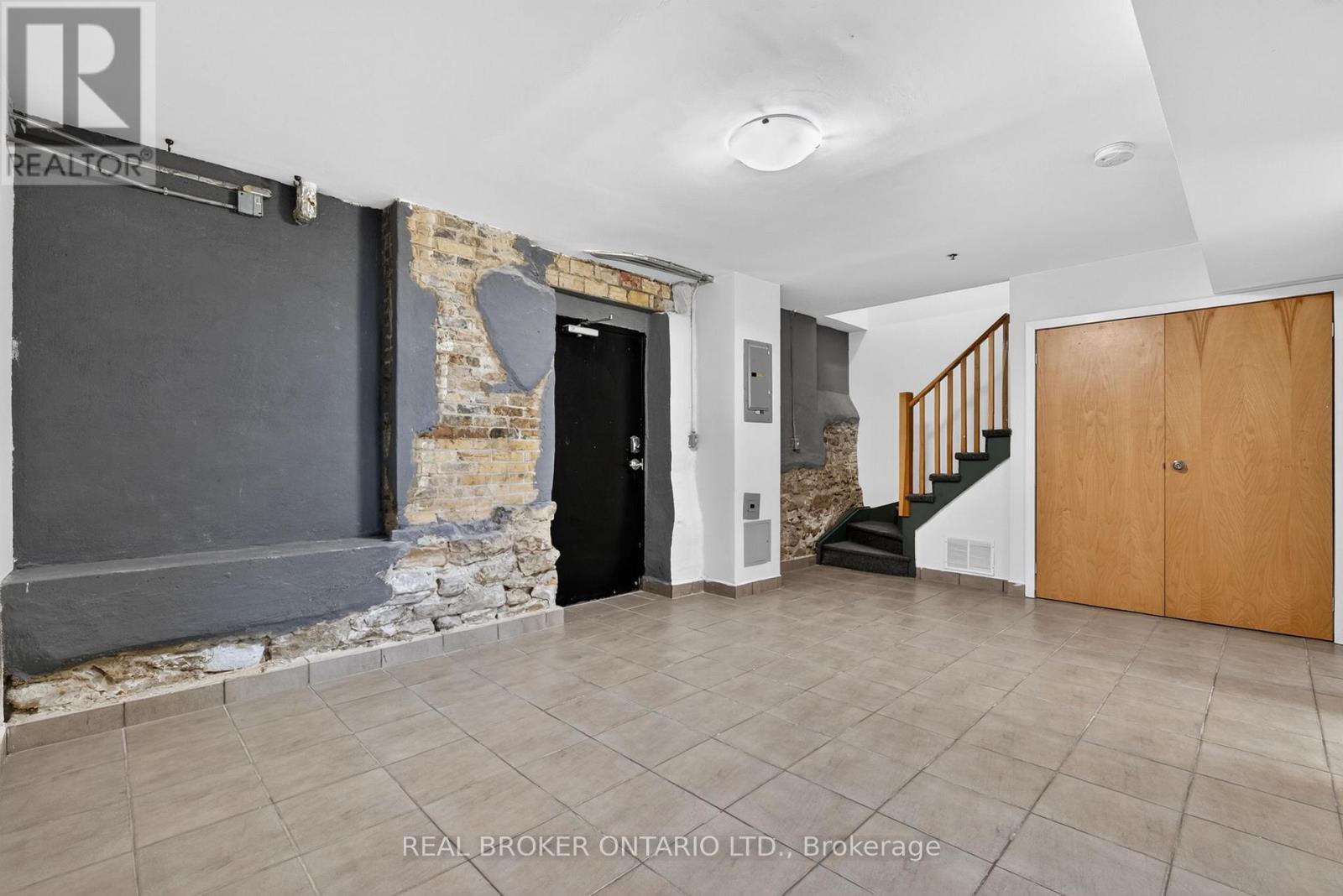 9 - 12 Bridgeport Road E, Waterloo, ON