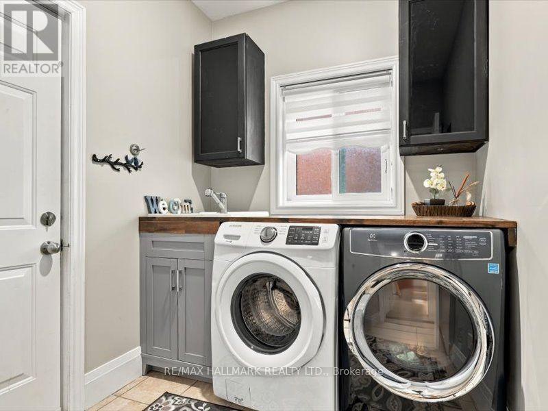 82 Doon Mills Drive, Kitchener, ON