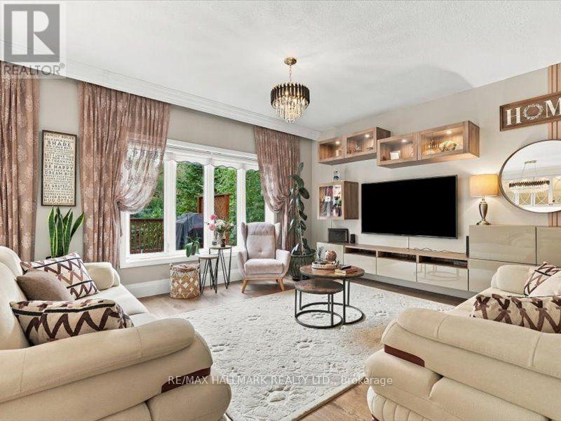 82 Doon Mills Drive, Kitchener, ON