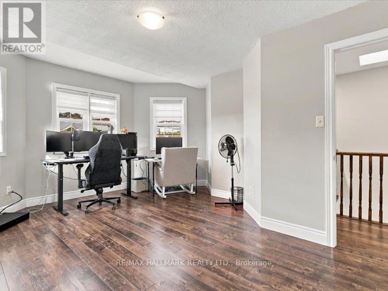 82 Doon Mills Drive, Kitchener, ON