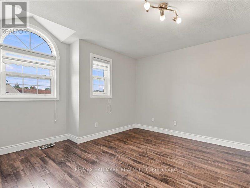 82 Doon Mills Drive, Kitchener, ON