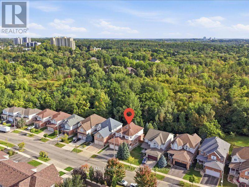 82 Doon Mills Drive, Kitchener, ON