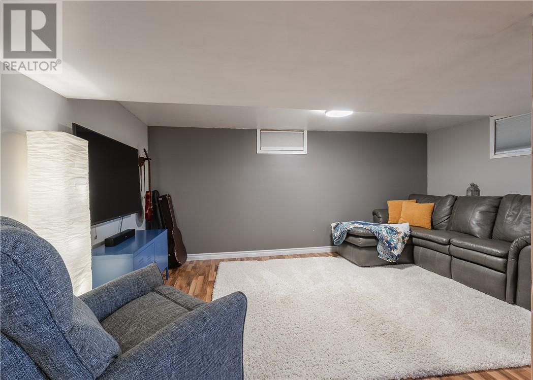 4961 Coleen Avenue, Hanmer, ON