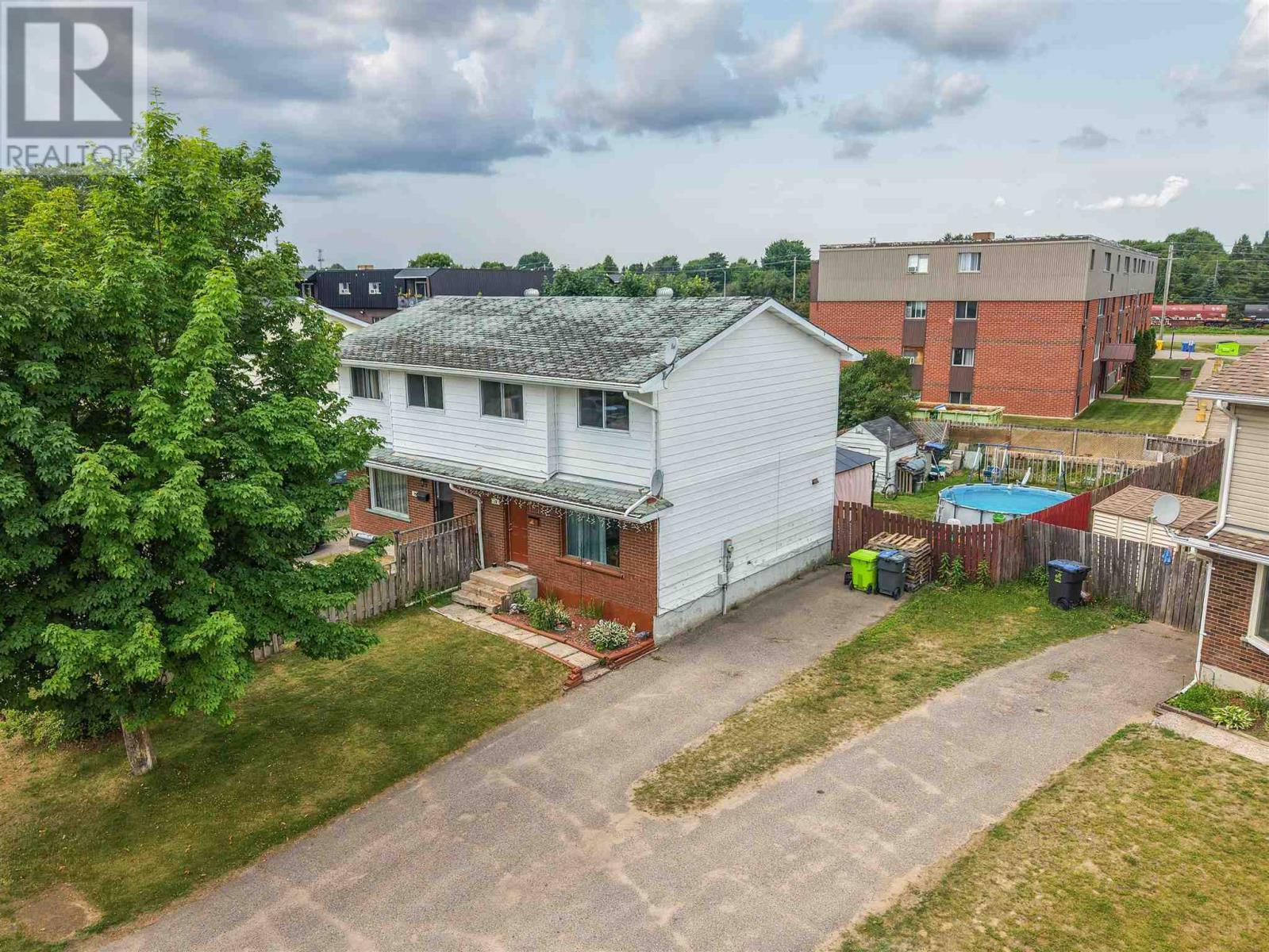 73 Robin St, Sault Ste. Marie, ON