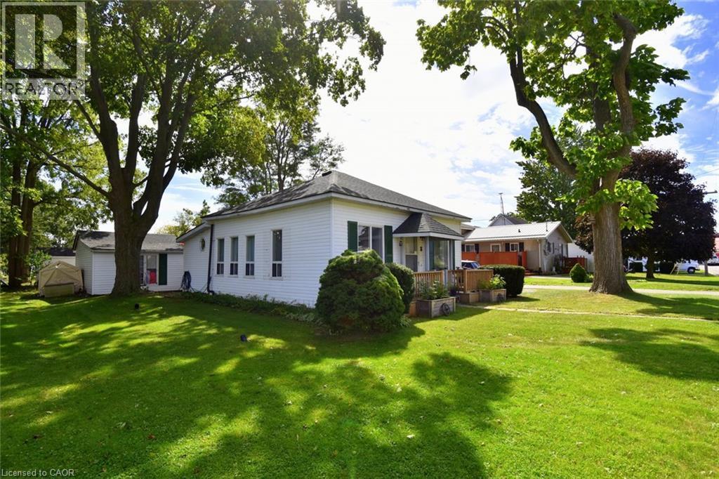 8 Chestnut Street, Port Rowan, ON