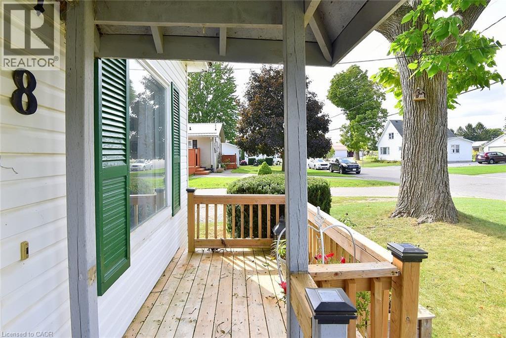 8 Chestnut Street, Port Rowan, ON