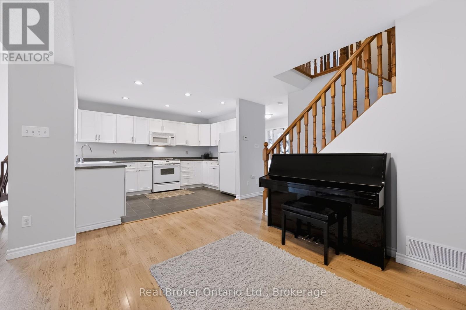 91 York Street E, Centre Wellington (Elora/Salem), ON