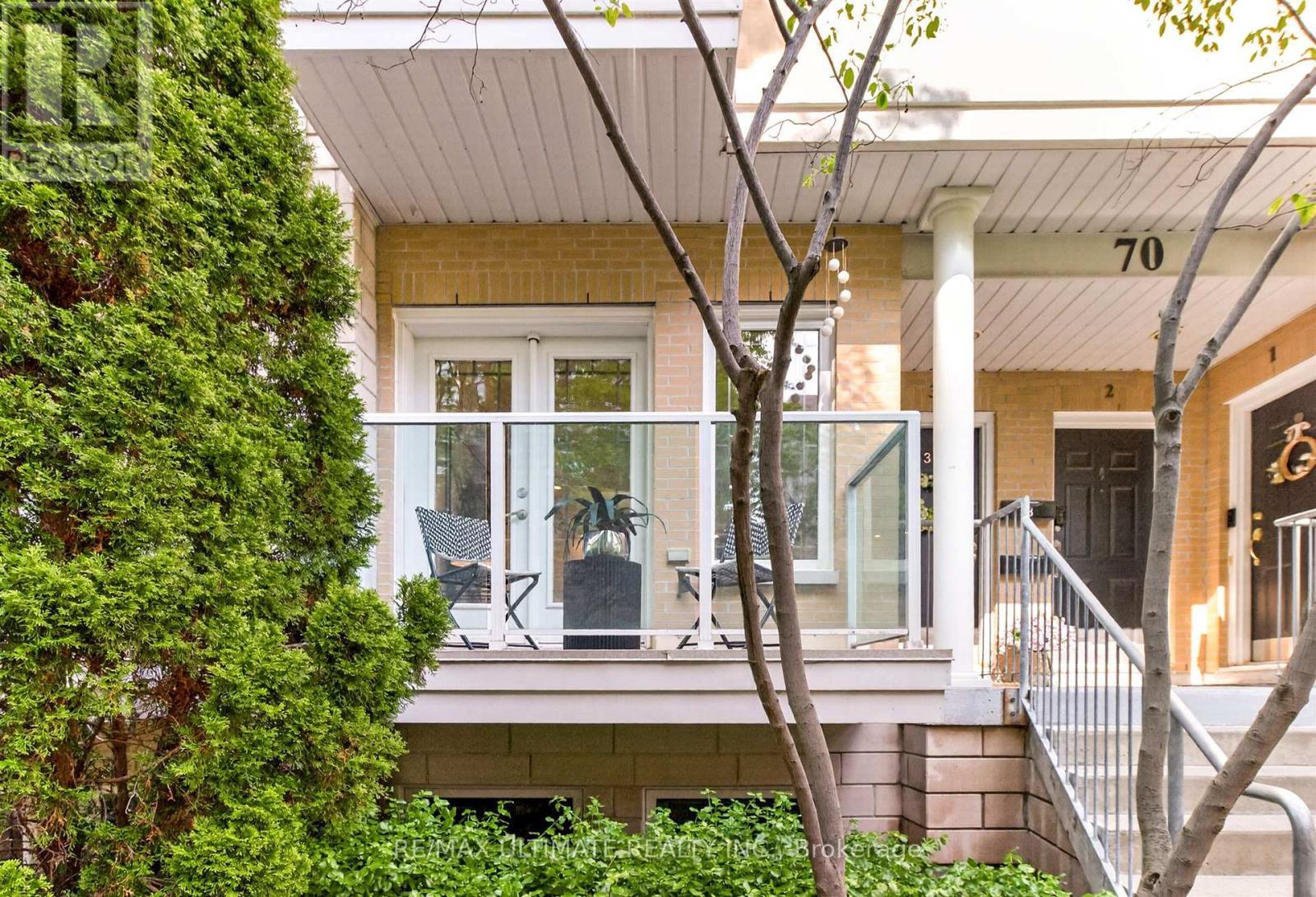 4 - 70 Byng Avenue, Toronto, ON