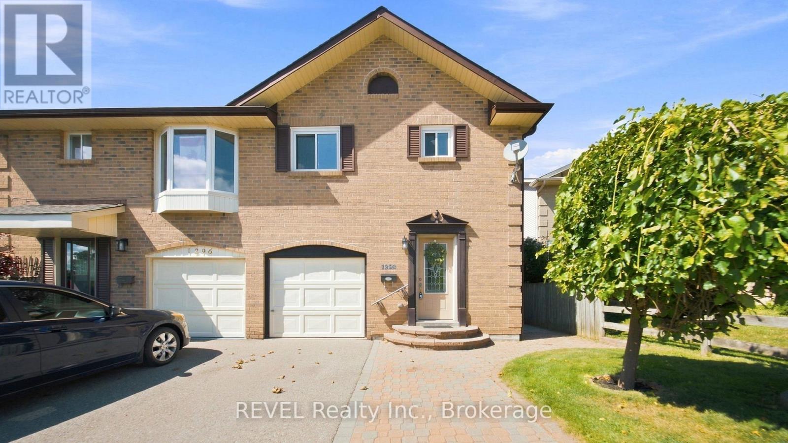 1298 Pinehurst Avenue, Oshawa (Donevan), ON