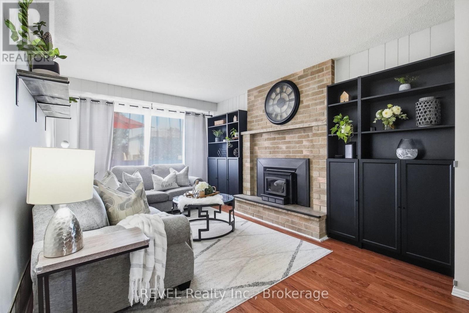 1298 Pinehurst Avenue, Oshawa (Donevan), ON