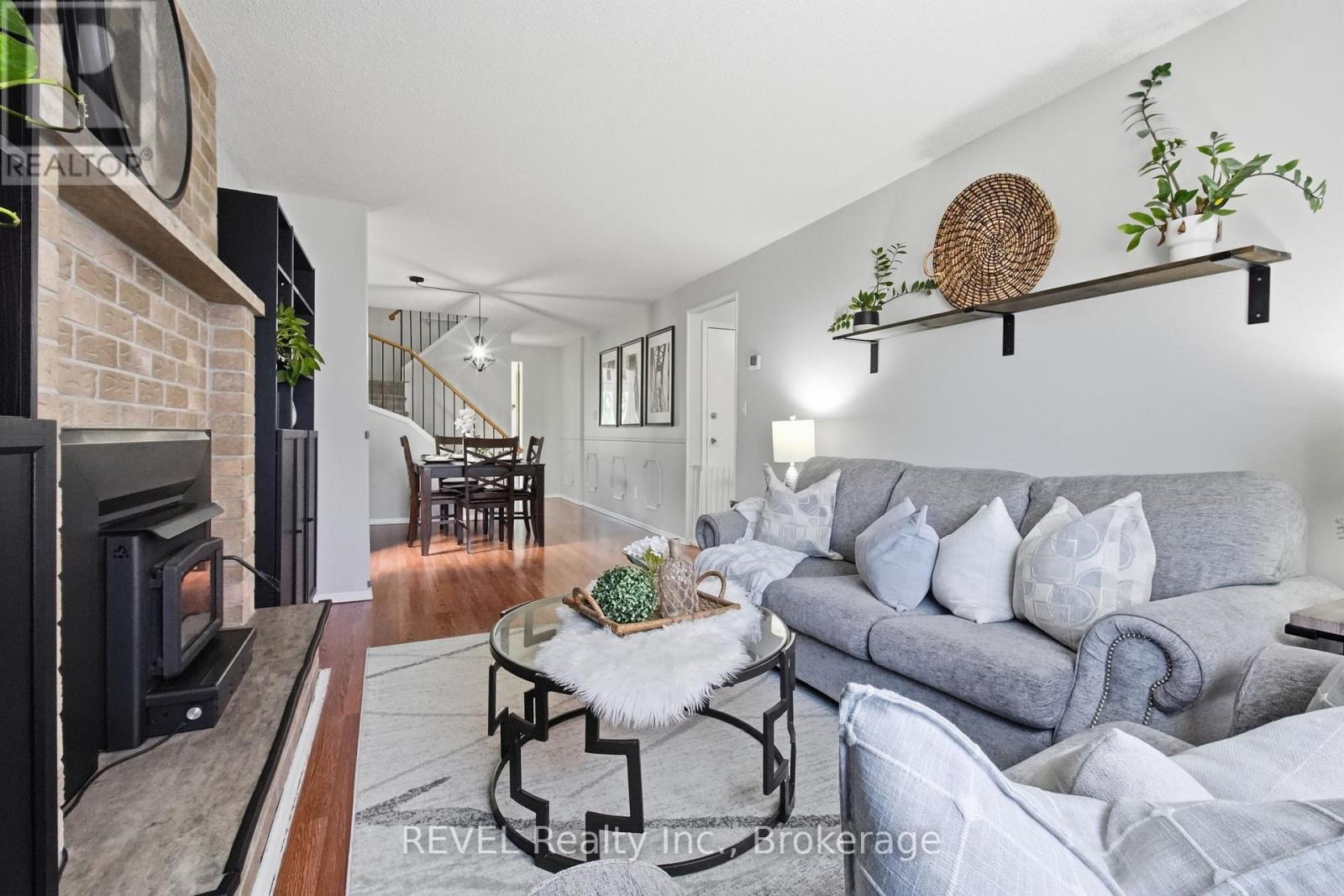 1298 Pinehurst Avenue, Oshawa (Donevan), ON