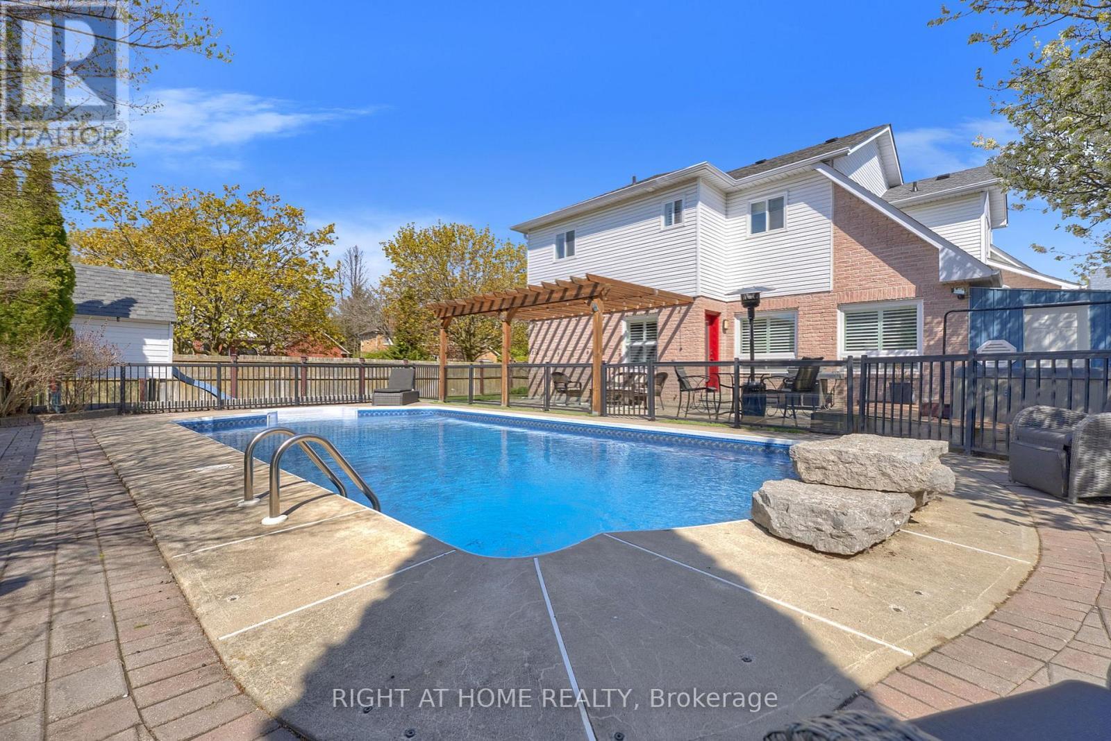 75 Auburn Lane, Clarington, ON