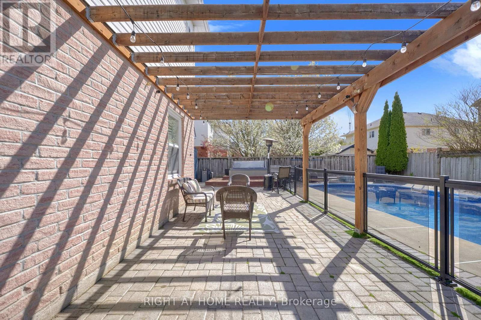 75 Auburn Lane, Clarington, ON