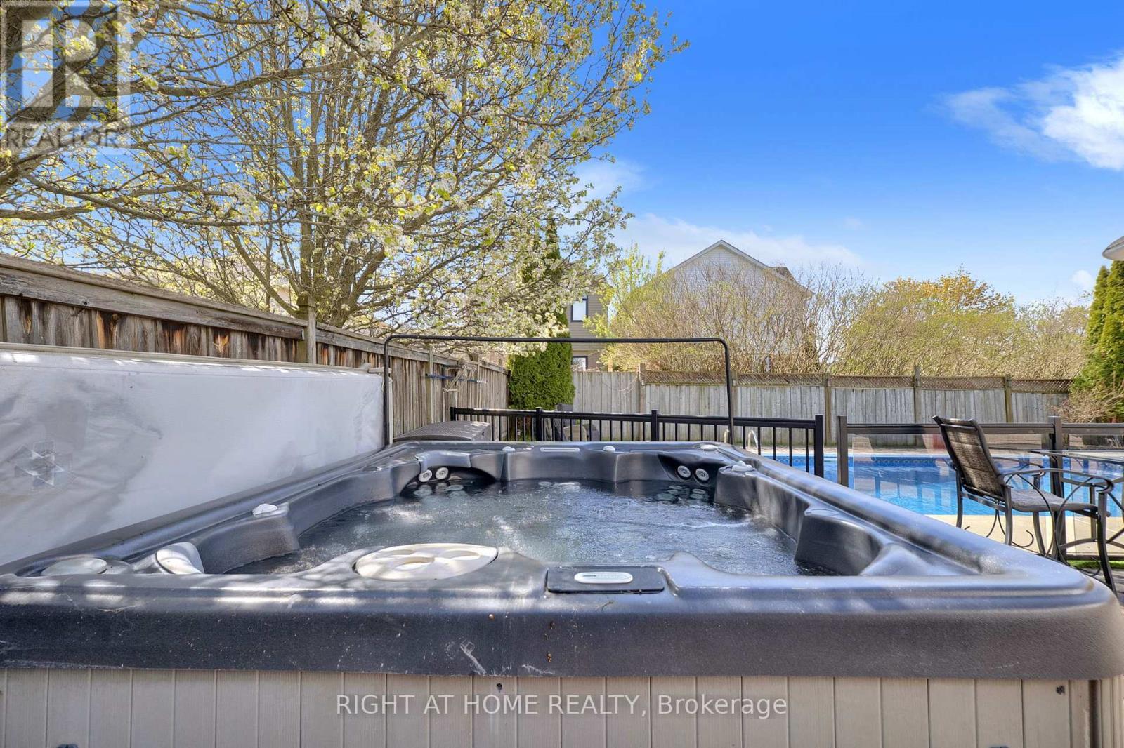 75 Auburn Lane, Clarington, ON