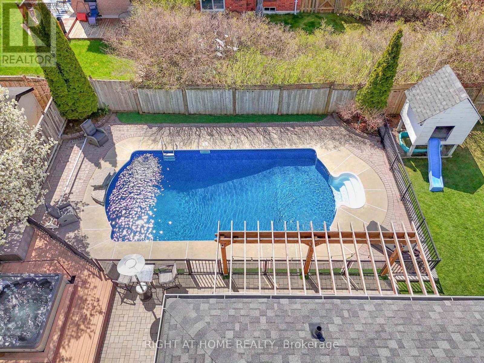75 Auburn Lane, Clarington, ON