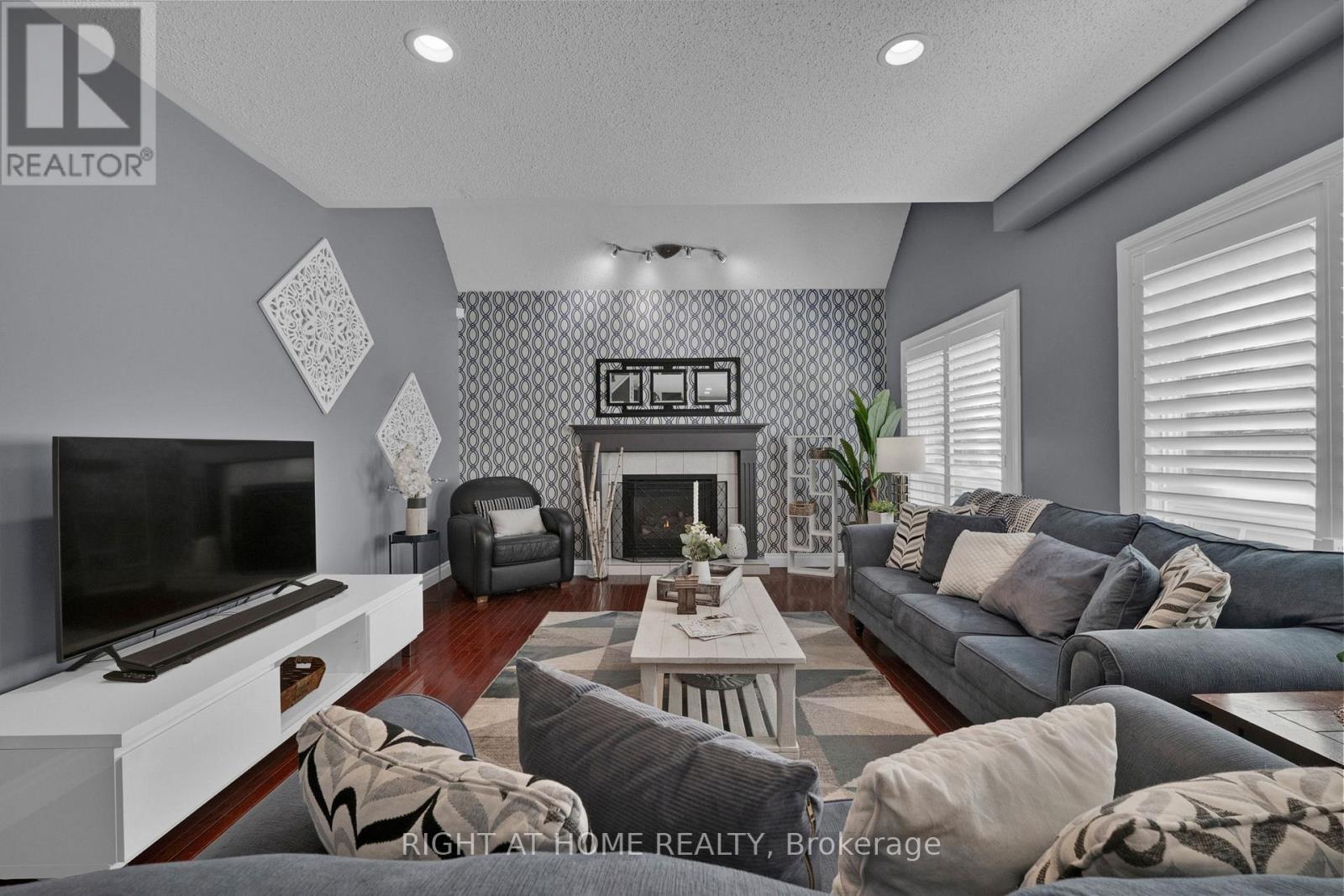 75 Auburn Lane, Clarington, ON