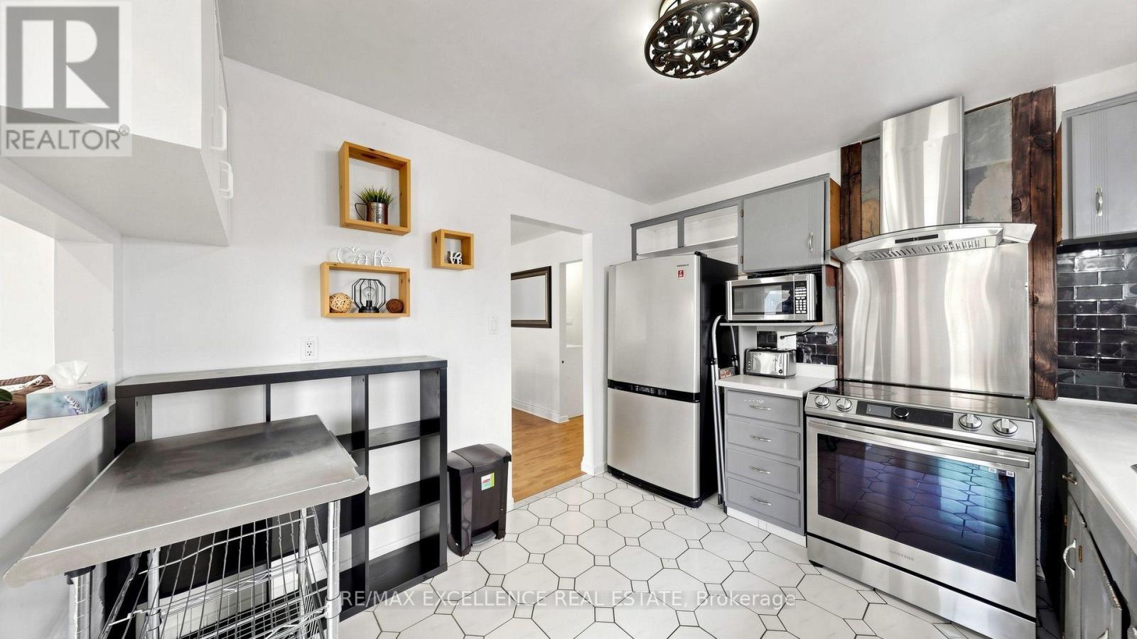 28 Glenvale Boulevard, Brampton, ON