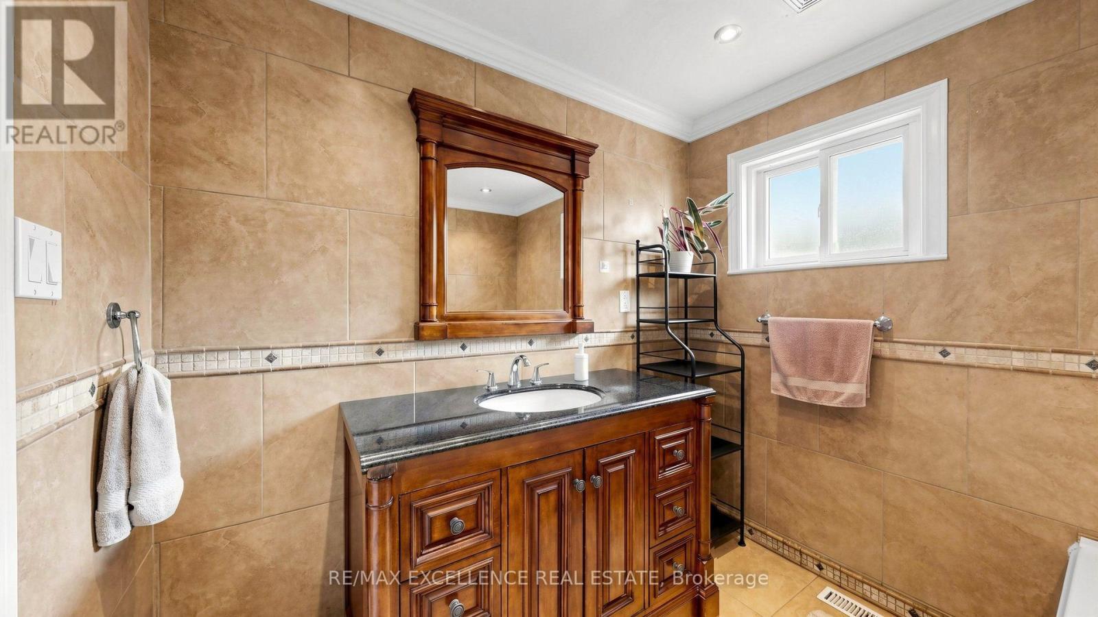 28 Glenvale Boulevard, Brampton, ON