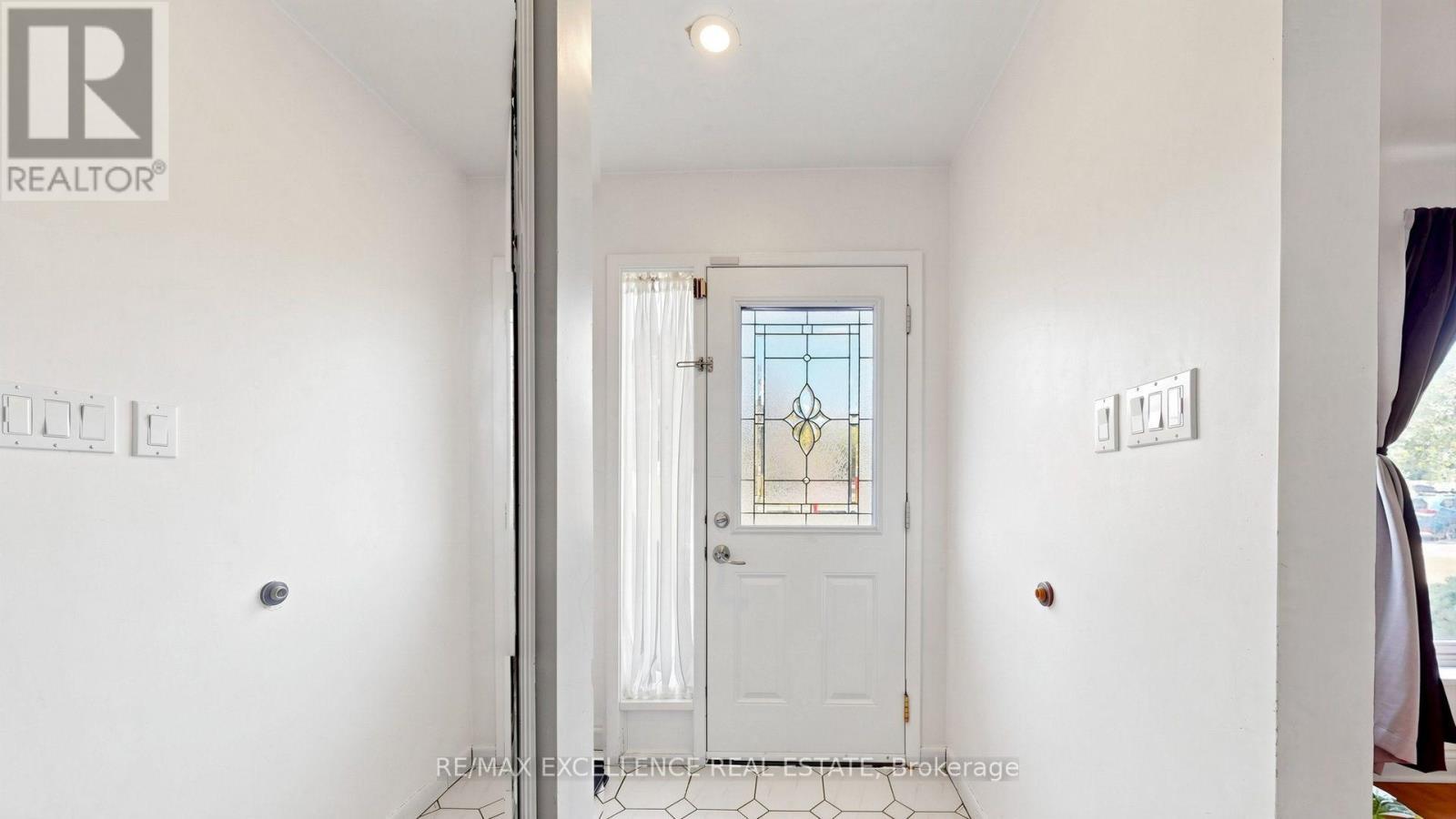 28 Glenvale Boulevard, Brampton, ON