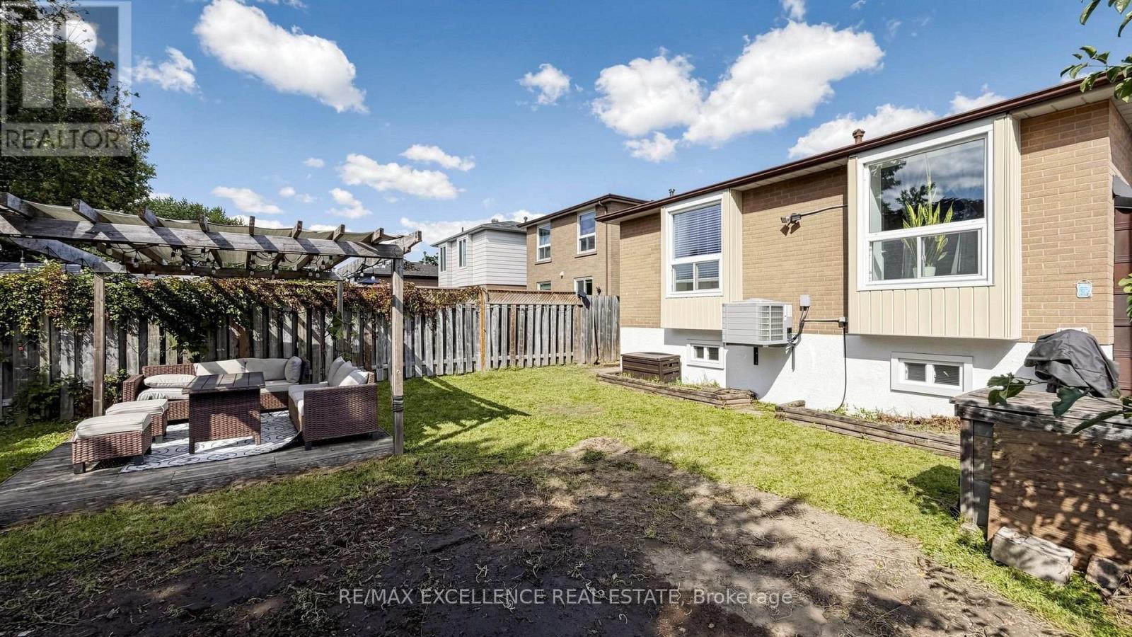 28 Glenvale Boulevard, Brampton, ON