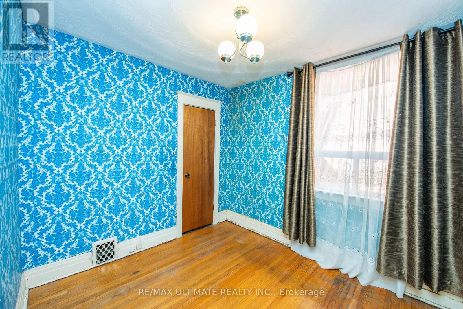 127 Salem Avenue, Toronto, ON