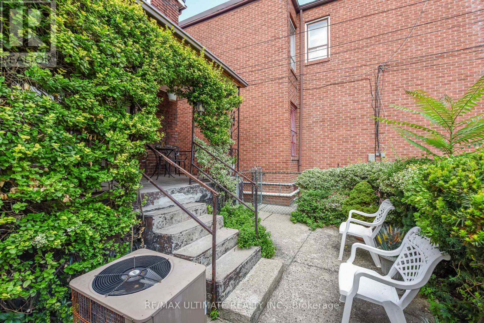 127 Salem Avenue, Toronto, ON