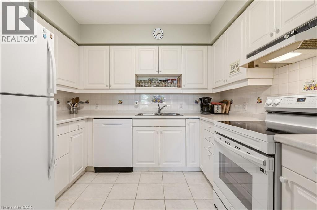 77 Governor'S Road Unit# 404, Dundas, ON