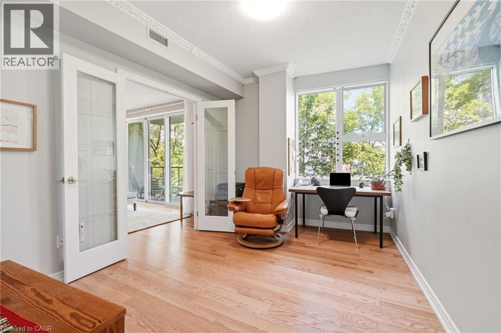 77 Governor'S Road Unit# 404, Dundas, ON
