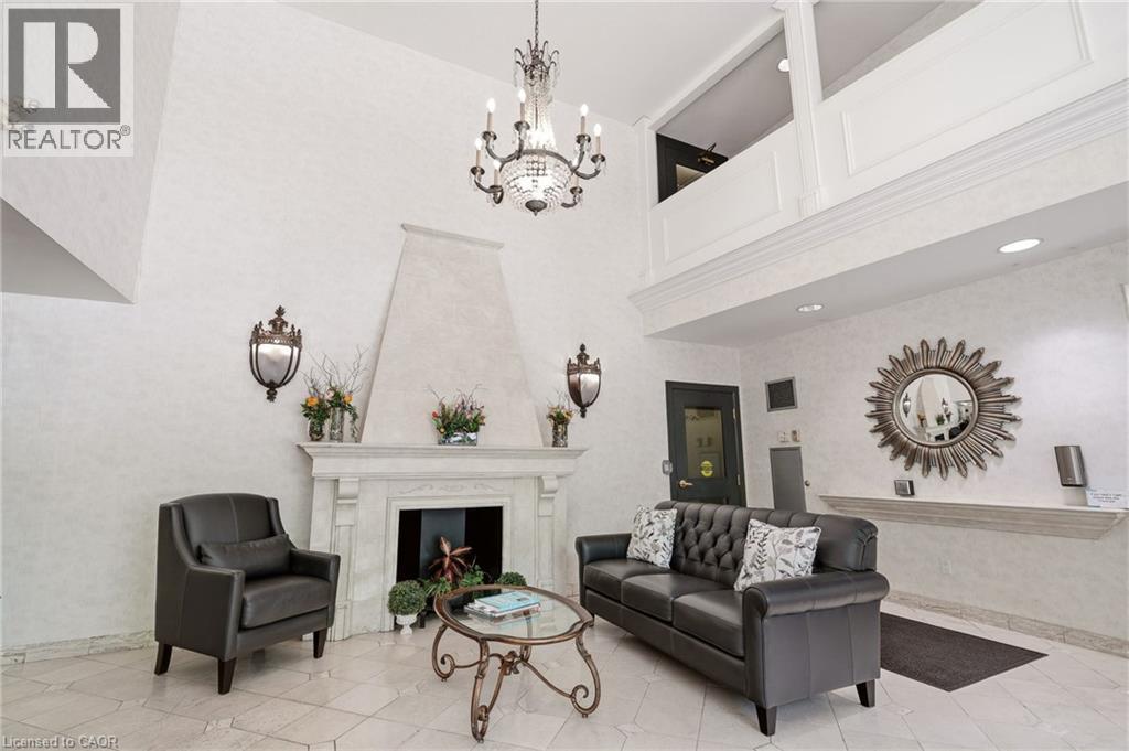 77 Governor'S Road Unit# 404, Dundas, ON