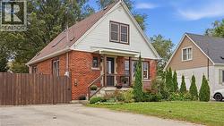 42 DELEVAN Crescent Hamilton, ON L9A 4A7