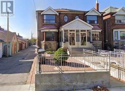 2 - 54 MARKHAM STREET Toronto, ON M6J 2G5