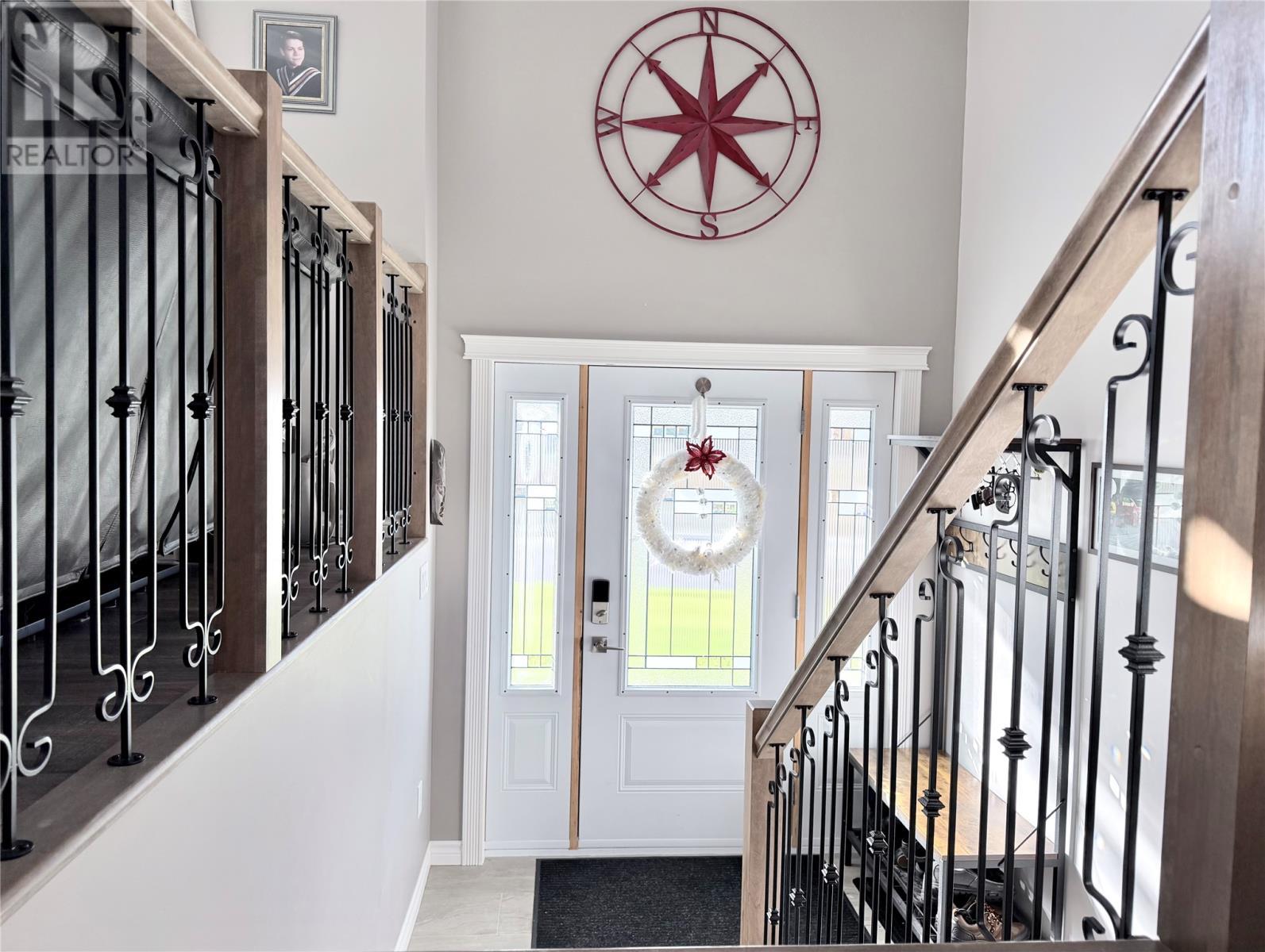 8 Parkway Heights, Corner Brook, NL