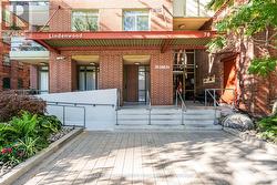 SP09 - 70 MILL STREET Toronto, ON M5A 4R1