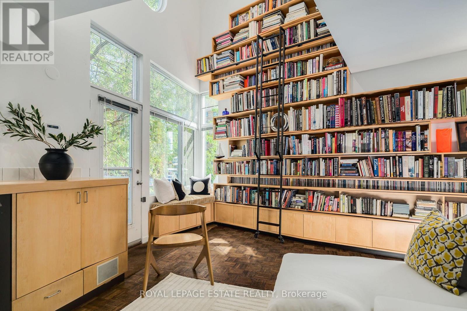 61 Seaton Street, Toronto, ON