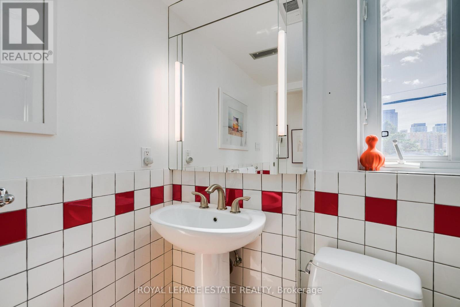 61 Seaton Street, Toronto, ON