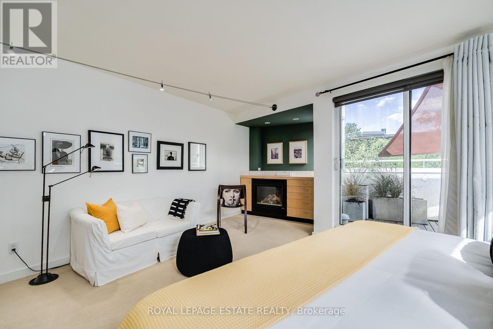 61 Seaton Street, Toronto, ON