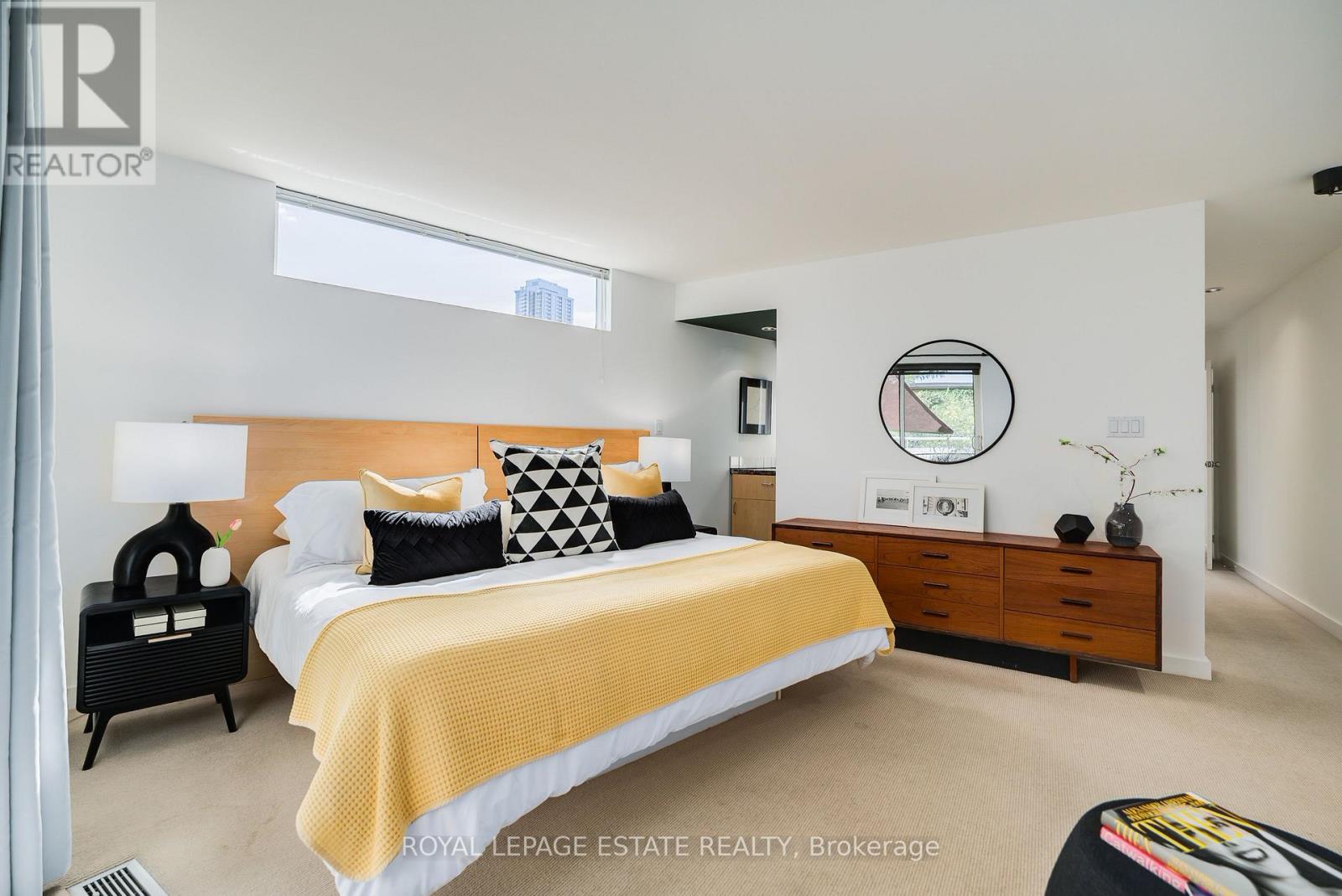 61 Seaton Street, Toronto, ON