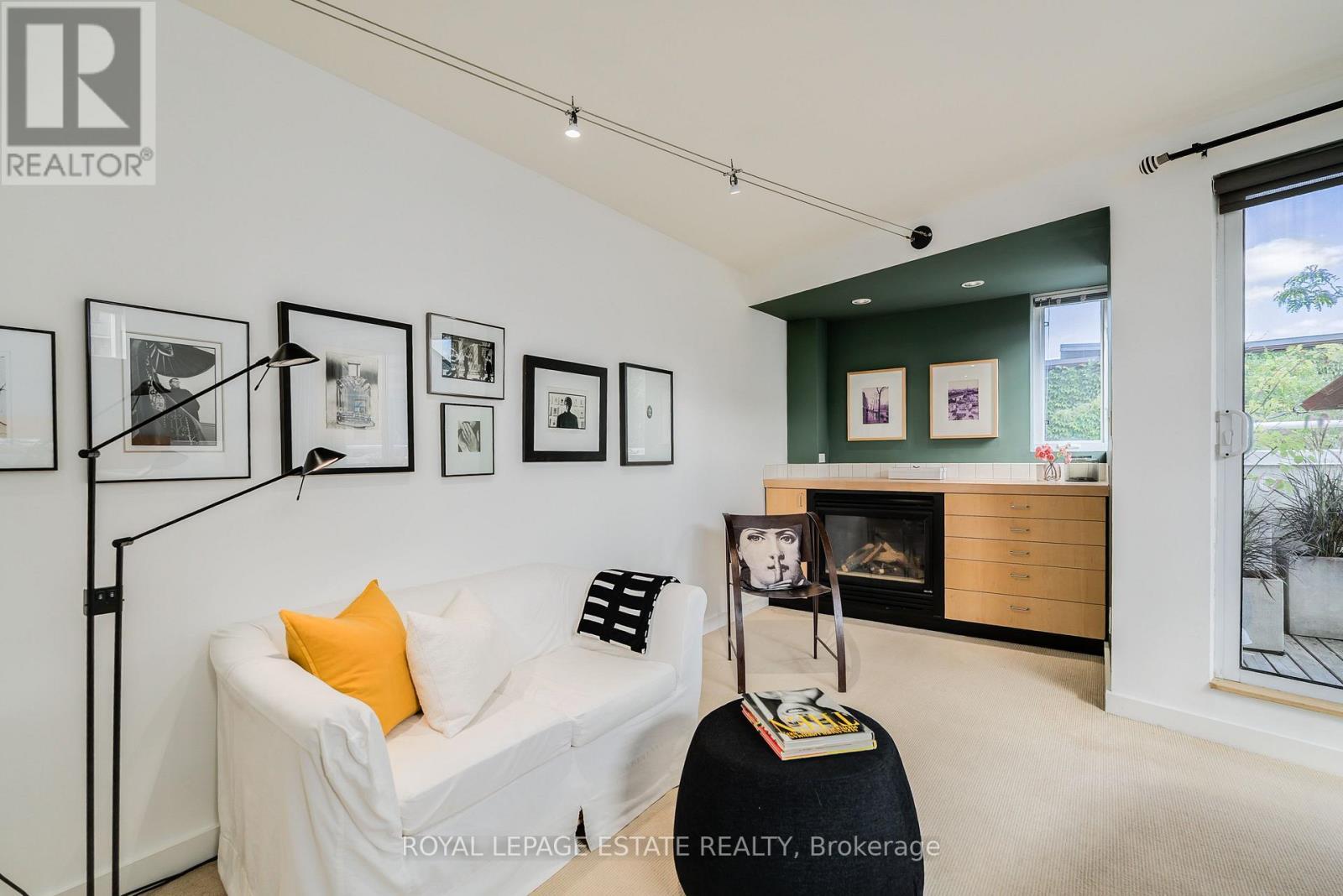 61 Seaton Street, Toronto, ON