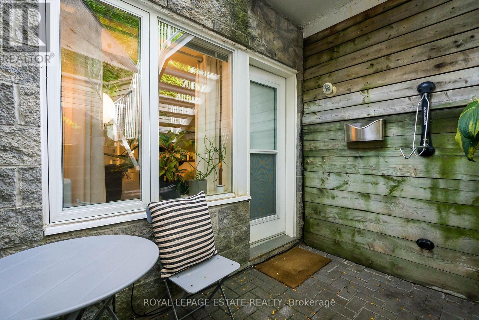 61 Seaton Street, Toronto, ON