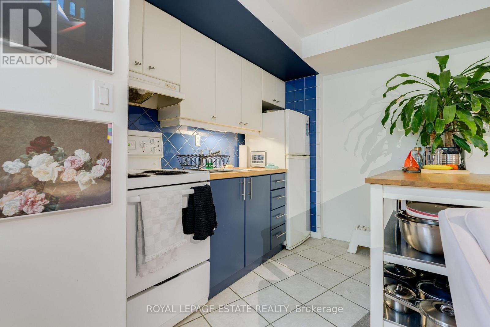 61 Seaton Street, Toronto, ON