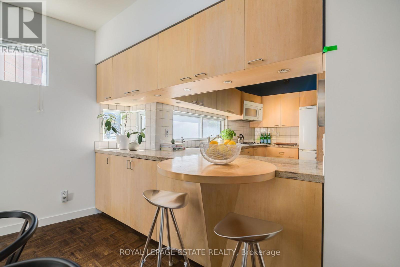 61 Seaton Street, Toronto, ON