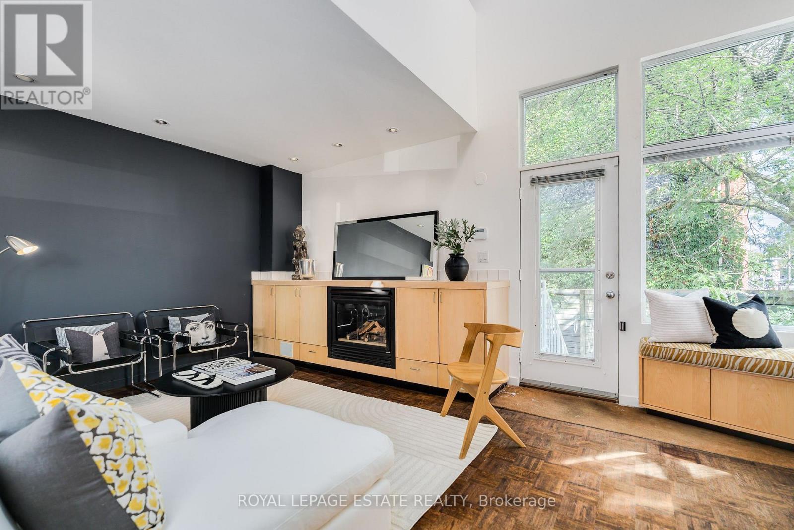 61 Seaton Street, Toronto, ON