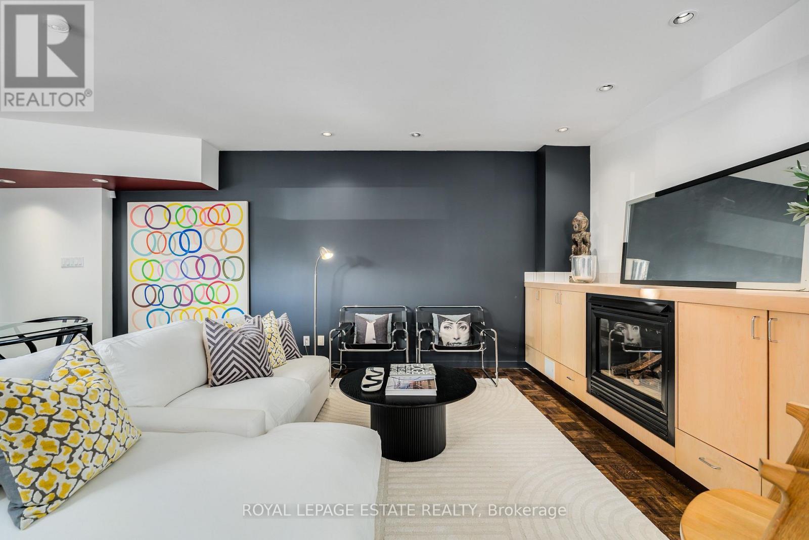 61 Seaton Street, Toronto, ON