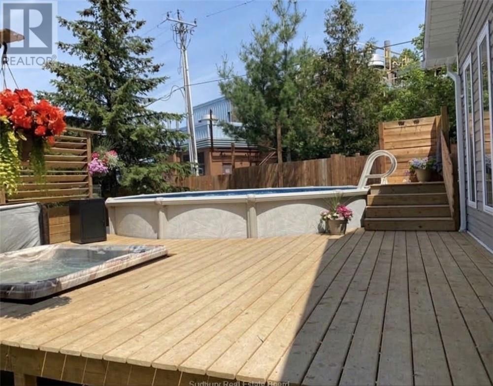 2 Evans Road, Copper Cliff, ON