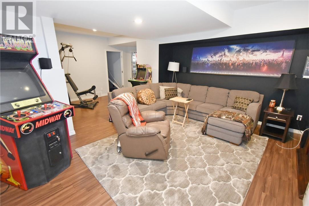 2 Evans Road, Copper Cliff, ON