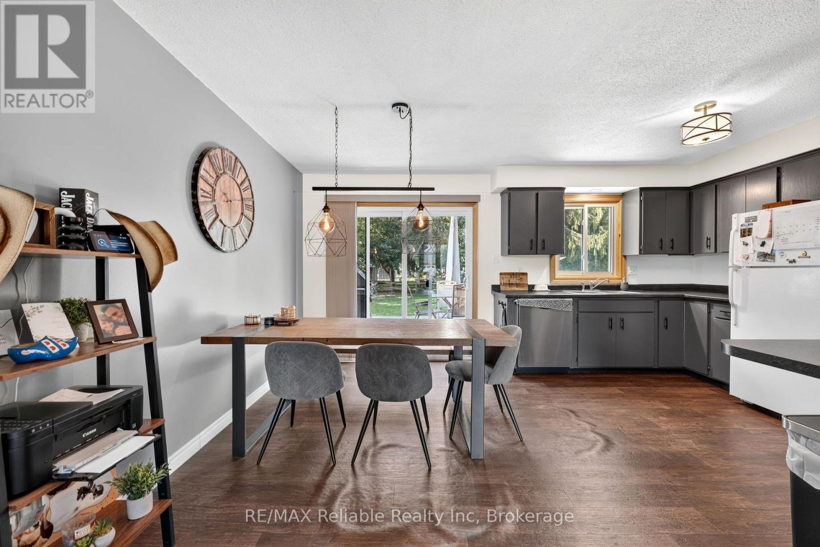 38823 Vienna Street, Bluewater (Stanley), ON